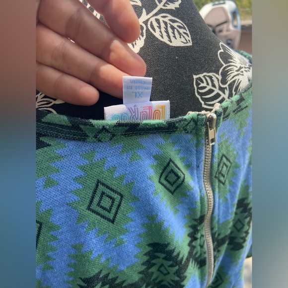 Lularoe Amelia Dress Size XL Aztec Tribal Pattern - Picture 2 of 8